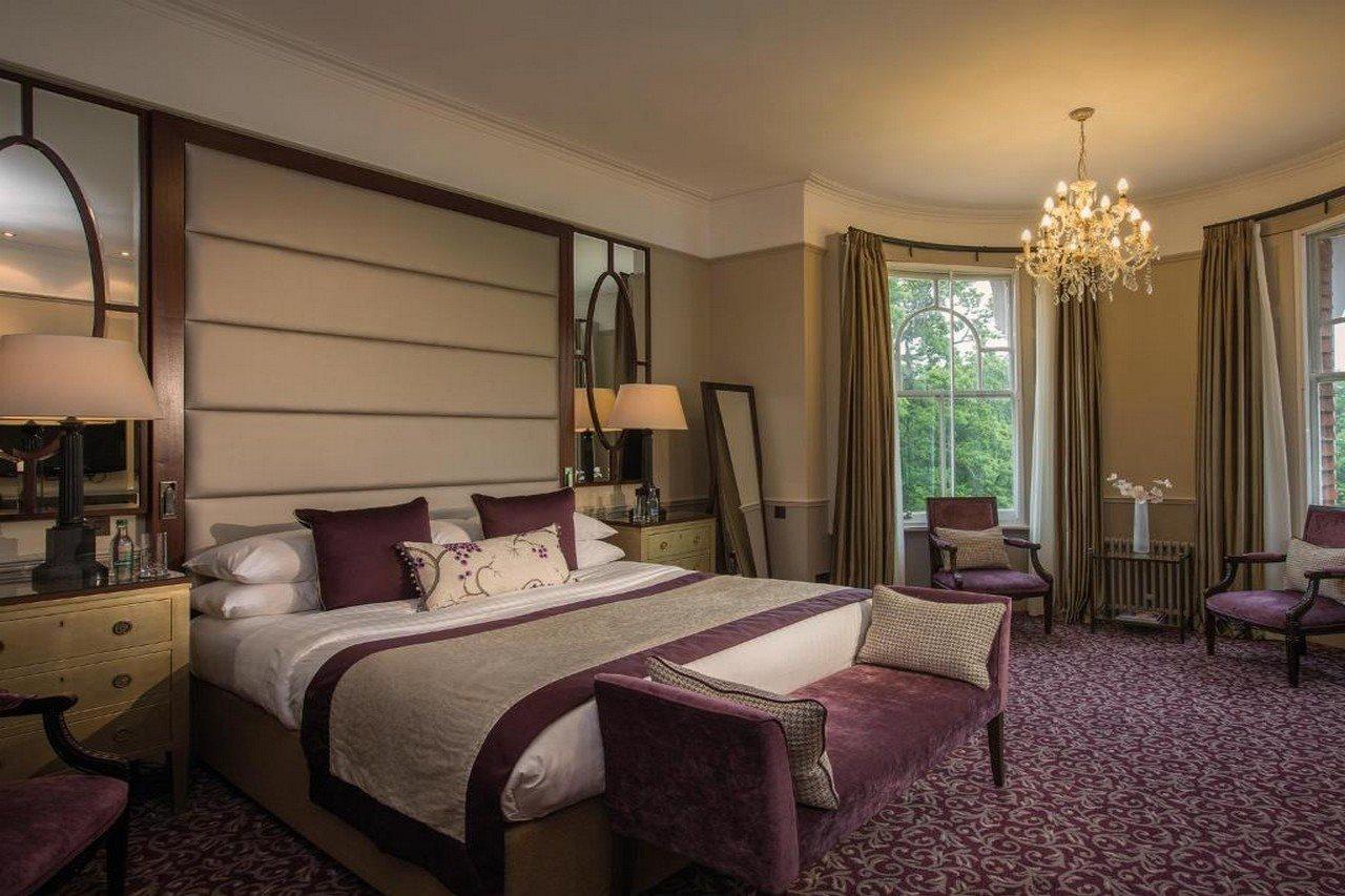 Woodlands Park Hotel Кобгем Екстер'єр фото