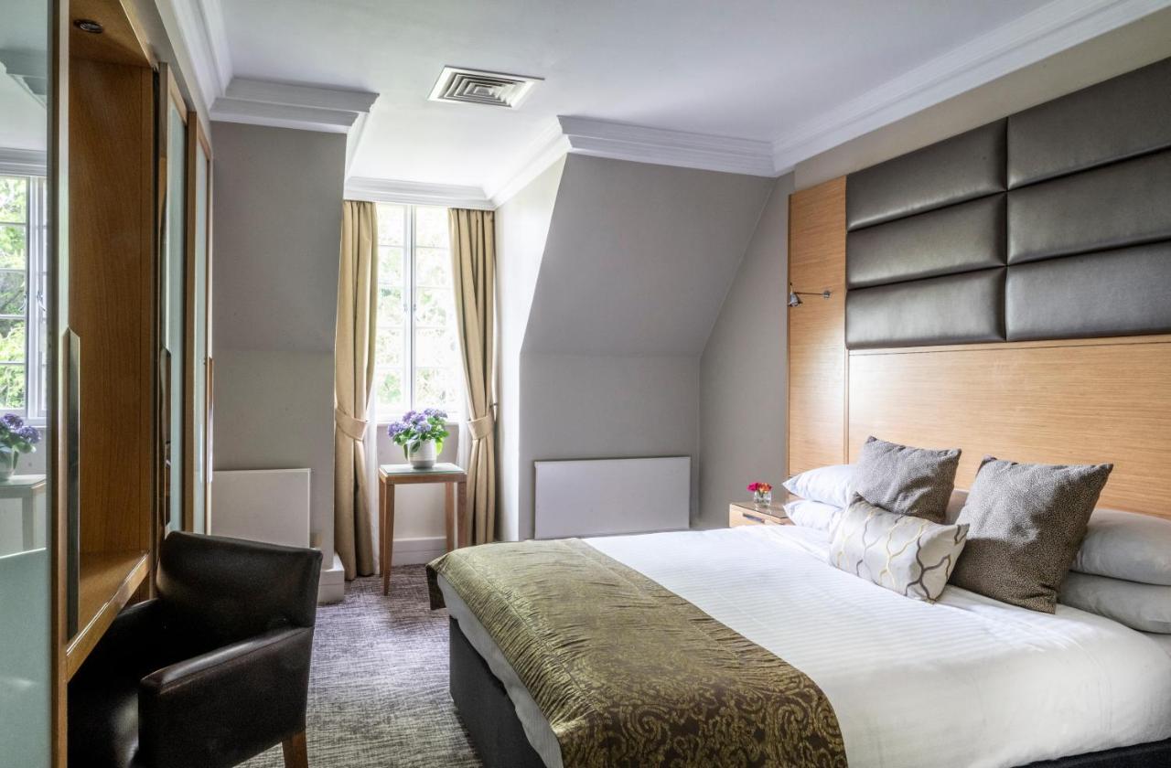 Woodlands Park Hotel Кобгем Екстер'єр фото