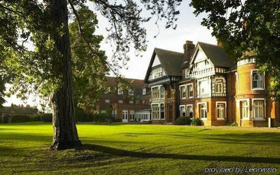 Woodlands Park Hotel Кобгем Екстер'єр фото