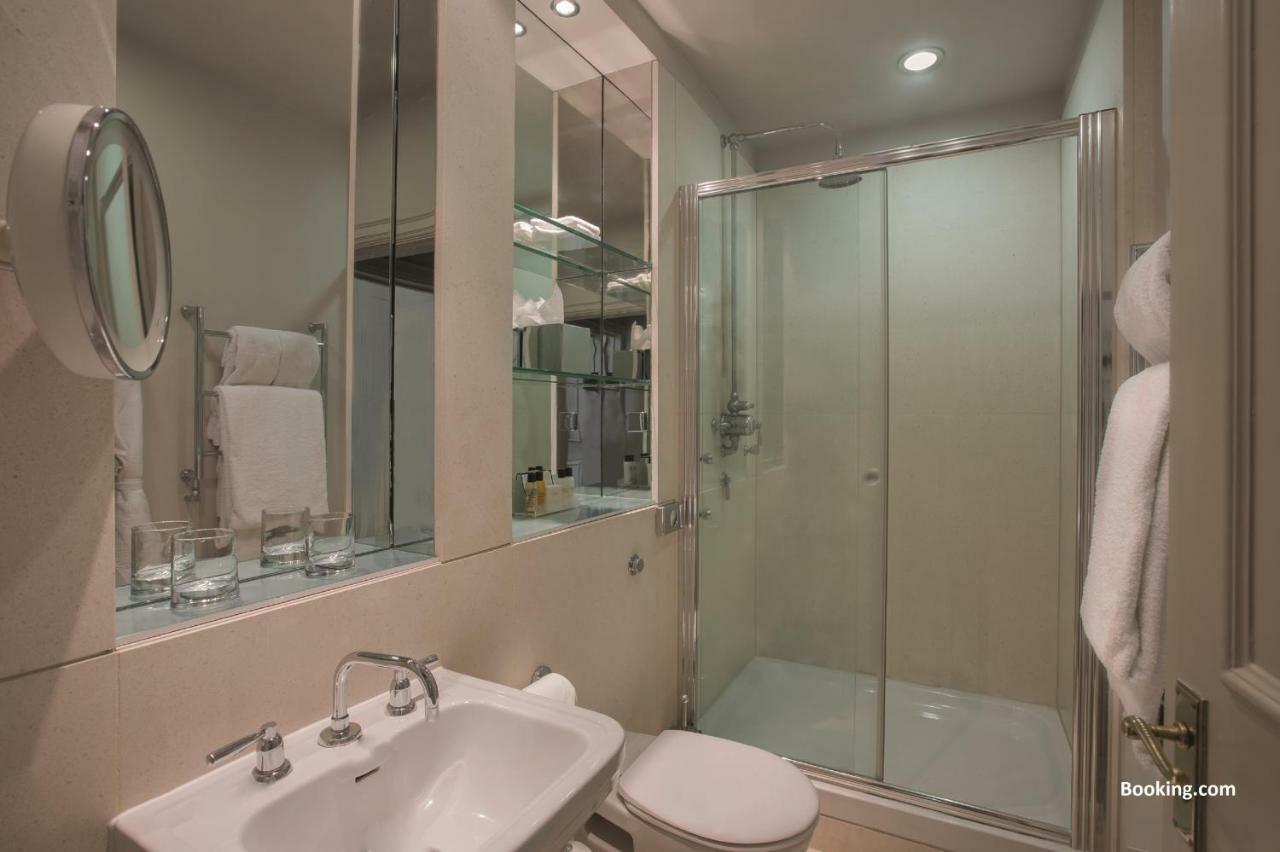 Woodlands Park Hotel Кобгем Екстер'єр фото